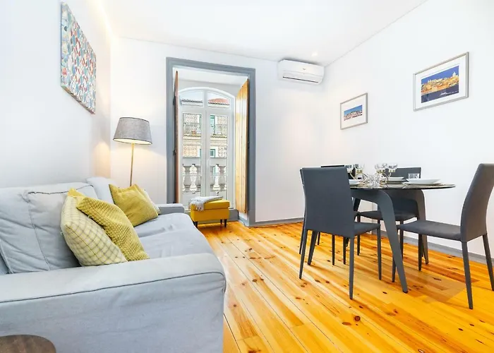 Whome | Downtown Family Apartment