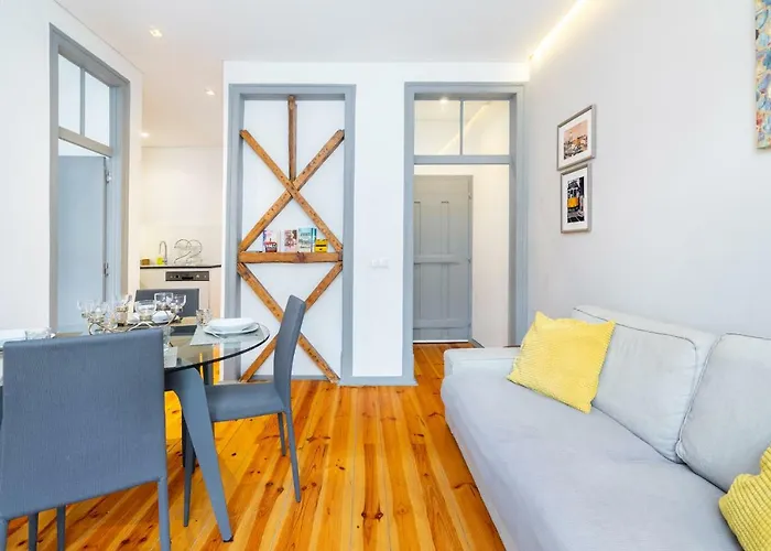Whome | Downtown Family Apartment